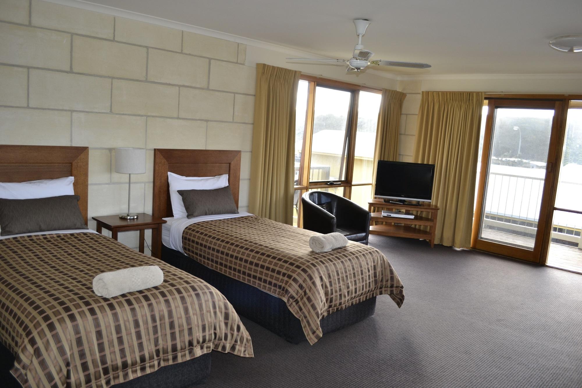 Loch Ard Motor Inn Port Campbell Extérieur photo