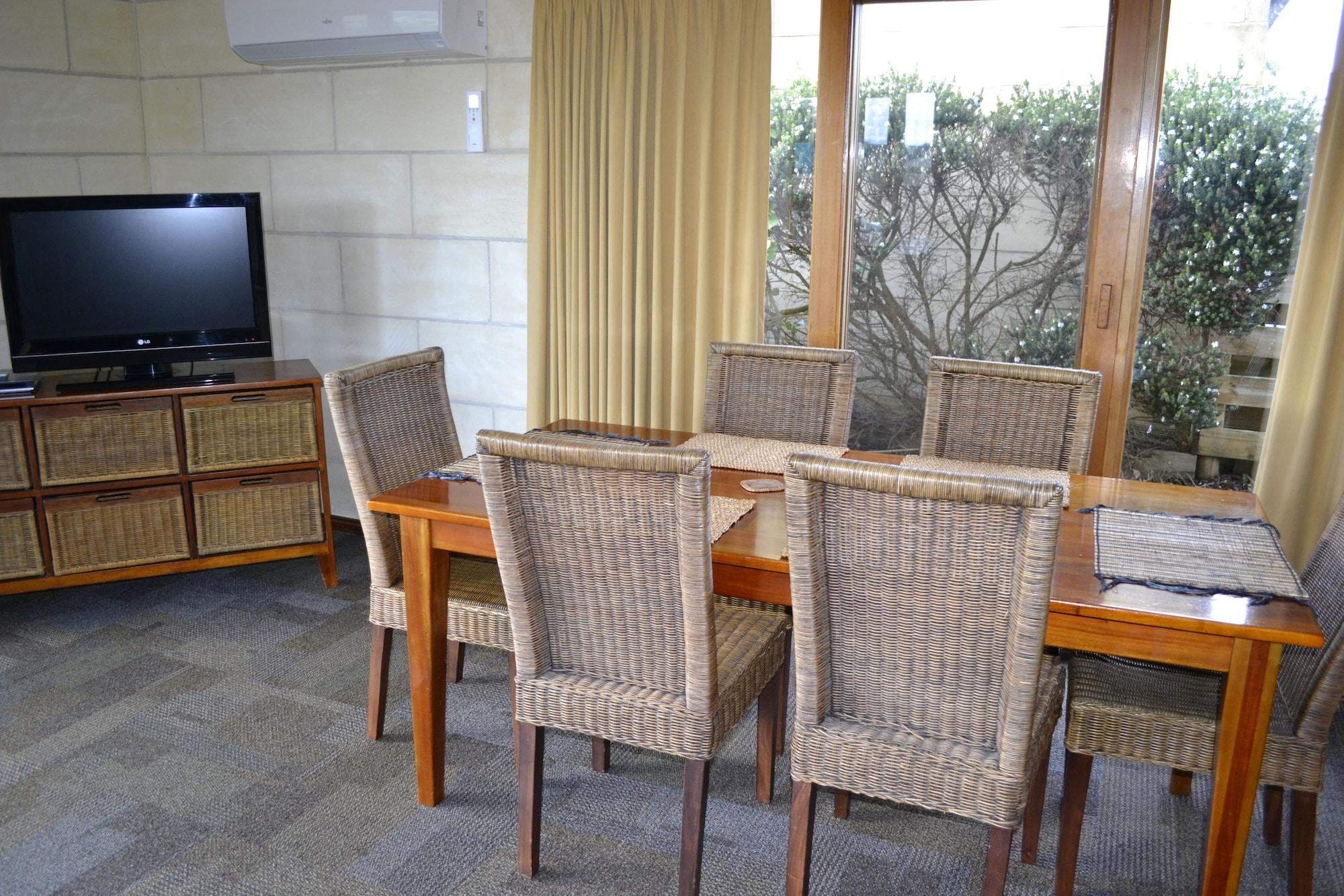Loch Ard Motor Inn Port Campbell Extérieur photo