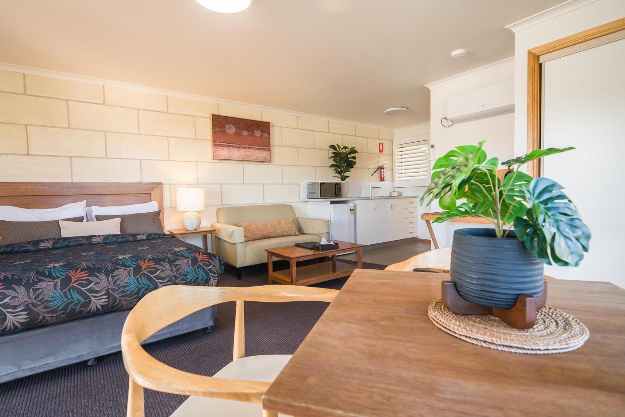 Loch Ard Motor Inn Port Campbell Extérieur photo